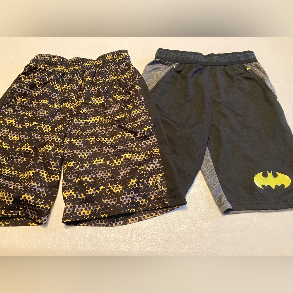 2 pairs Kids Batman Gray & Black & Black & Yellow Shorts Reebok M 10 / 12